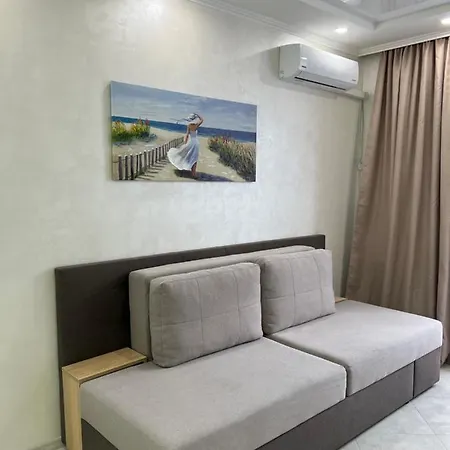 Apartment In Khmelnytsky Street *