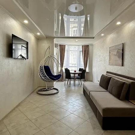 In Khmelnytsky Street Львов