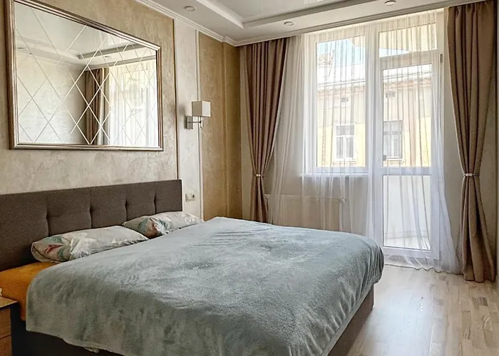 In Khmelnytsky Street Apartamento Leópolis