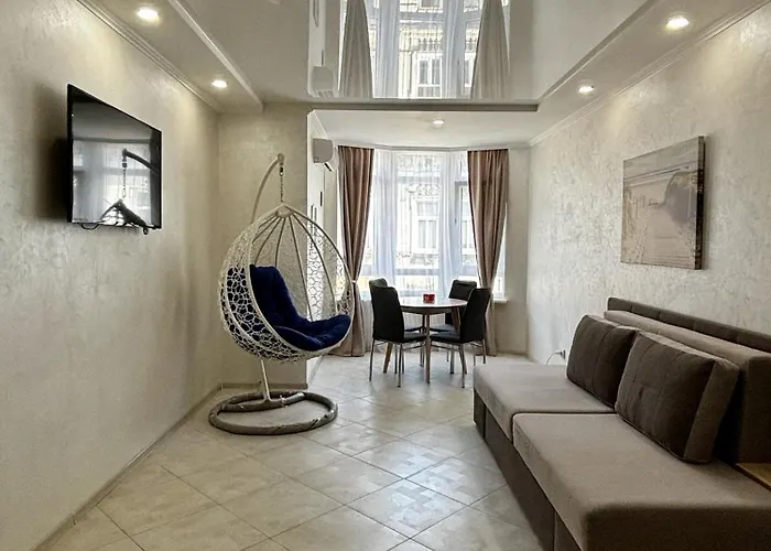 In Khmelnytsky Street Львов